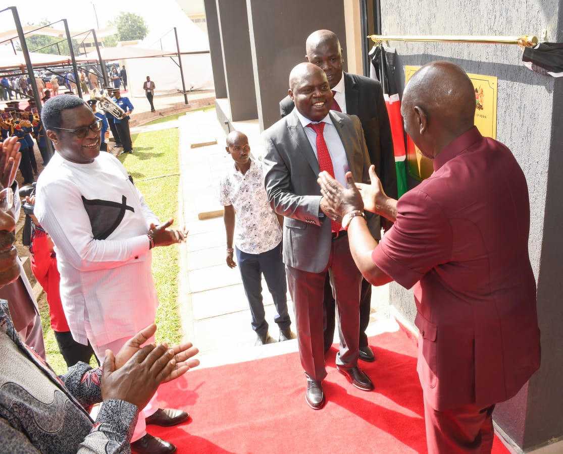 H.E. President William Ruto shaking hands with the Clerk of the County Assembly of Bungoma Mr.Charles Wafula